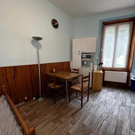 Apartamento Studio La Bourboule, 1 Piece, 2 Personnes - Fr-1-667-39